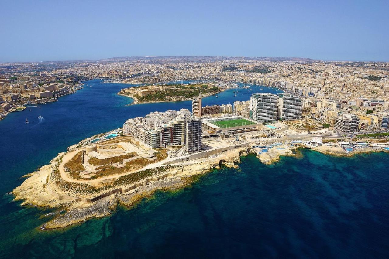 Luxe Apartment With Valletta And Harbour Views Sliema Exterior photo