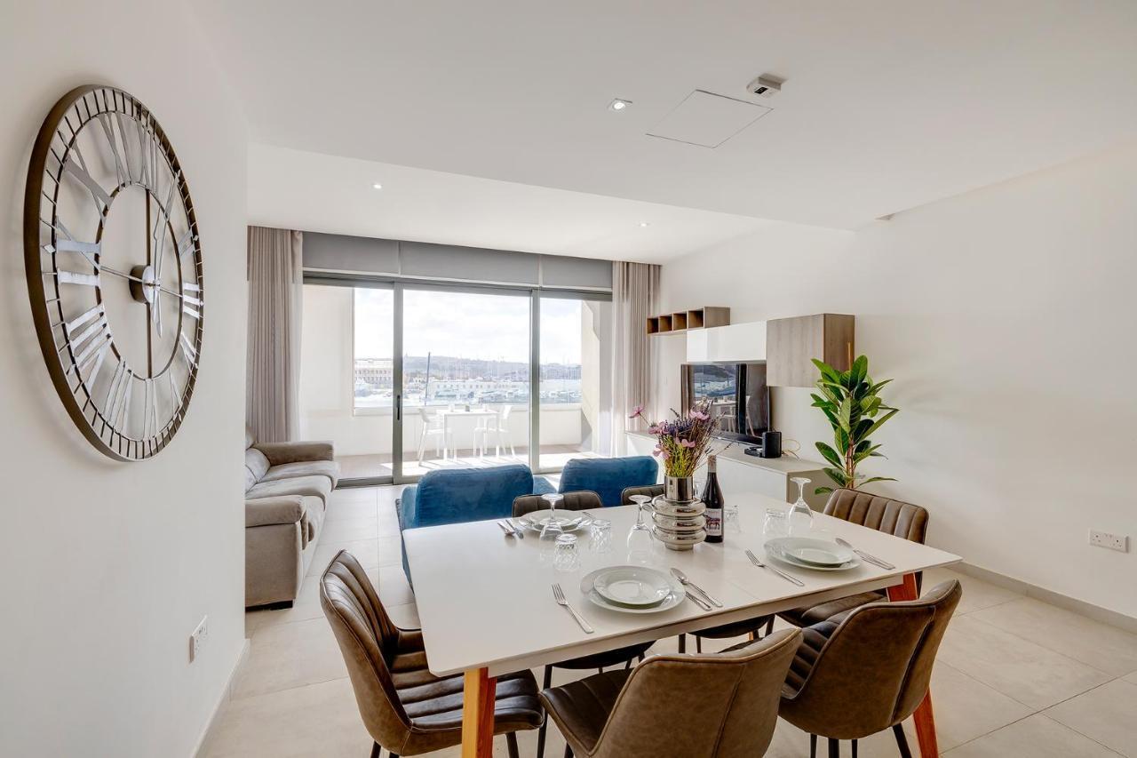Luxe Apartment With Valletta And Harbour Views Sliema Exterior photo